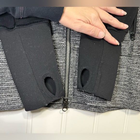 Lululemon Stride Jacket II in Coco Pique Black Size 6 - Picture 2 of 7